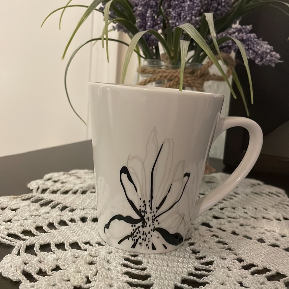Coffee Cups - Picture 2 of 5